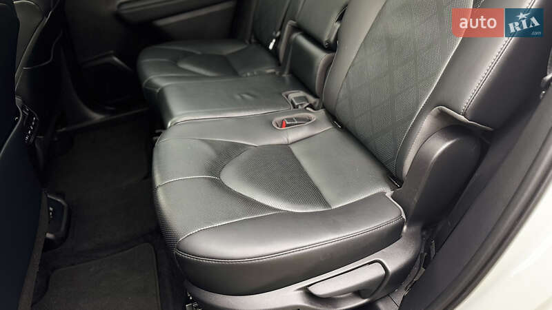 Внедорожник / Кроссовер Toyota Highlander 2020 в Черновцах