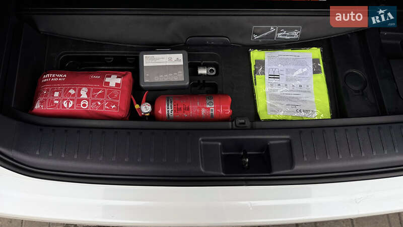 Внедорожник / Кроссовер Toyota Highlander 2020 в Черновцах