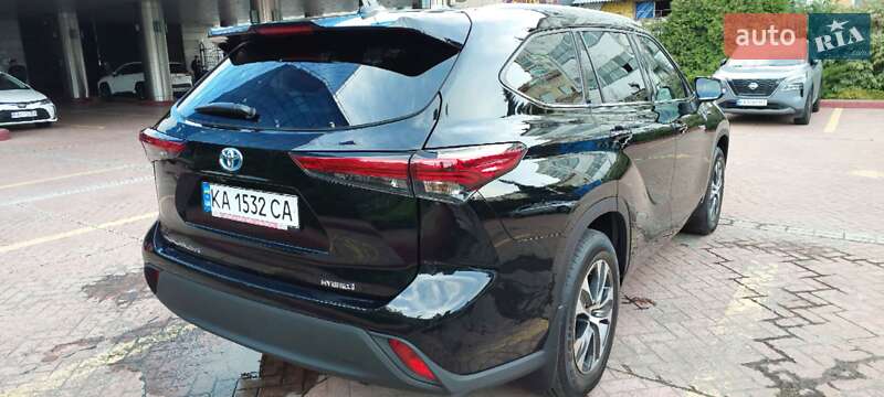Позашляховик / Кросовер Toyota Highlander 2021 в Києві
