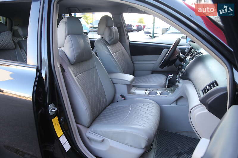 Позашляховик / Кросовер Toyota Highlander 2008 в Києві
