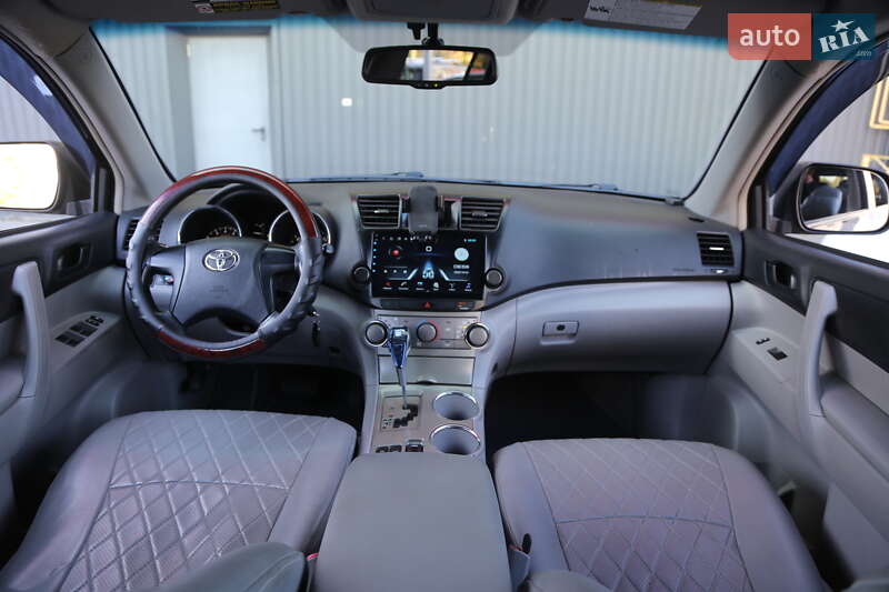 Позашляховик / Кросовер Toyota Highlander 2008 в Києві