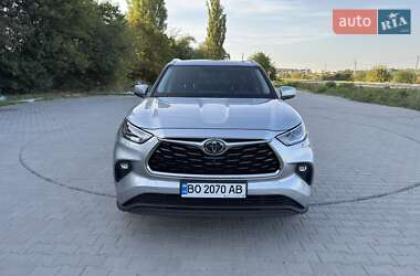 Позашляховик / Кросовер Toyota Highlander 2021 в Копичинці