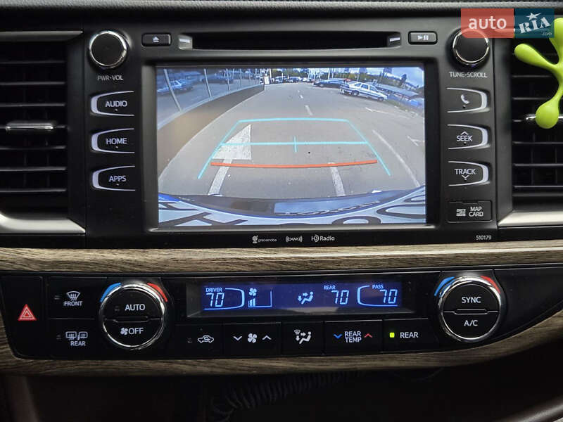 Внедорожник / Кроссовер Toyota Highlander 2017 в Киеве