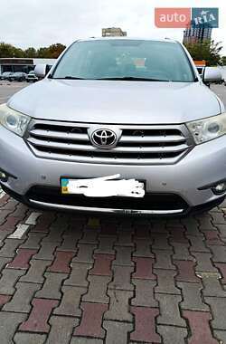 Внедорожник / Кроссовер Toyota Highlander 2011 в Одессе
