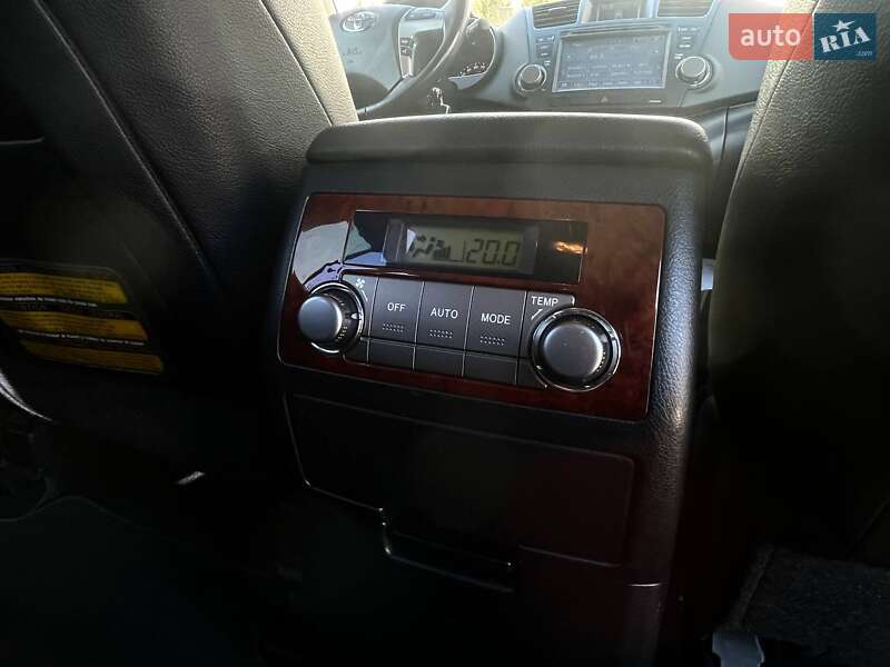 Внедорожник / Кроссовер Toyota Highlander 2013 в Днепре фото 18 Внедорожник / Кроссовер Toyota Highlander 2013 в Днепре