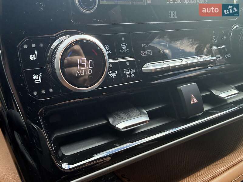 Внедорожник / Кроссовер Toyota Highlander 2020 в Киеве