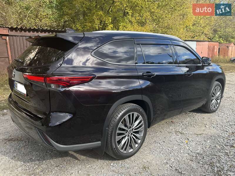 Внедорожник / Кроссовер Toyota Highlander 2020 в Киеве