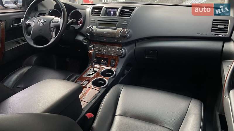 Внедорожник / Кроссовер Toyota Highlander 2012 в Одессе фото 13 Внедорожник / Кроссовер Toyota Highlander 2012 в Одессе