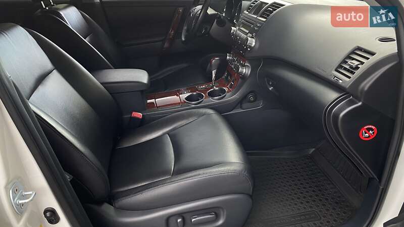 Внедорожник / Кроссовер Toyota Highlander 2012 в Одессе фото 6 Внедорожник / Кроссовер Toyota Highlander 2012 в Одессе