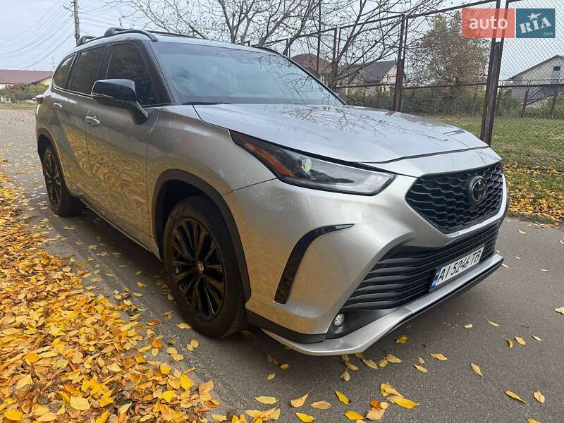 Внедорожник / Кроссовер Toyota Highlander 2023 в Киеве