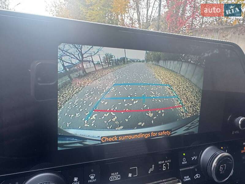 Внедорожник / Кроссовер Toyota Highlander 2023 в Киеве