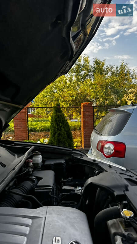 Внедорожник / Кроссовер Toyota Highlander 2011 в Новомосковске фото 7 Внедорожник / Кроссовер Toyota Highlander 2011 в Новомосковске