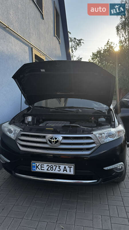 Внедорожник / Кроссовер Toyota Highlander 2011 в Новомосковске фото 9 Внедорожник / Кроссовер Toyota Highlander 2011 в Новомосковске
