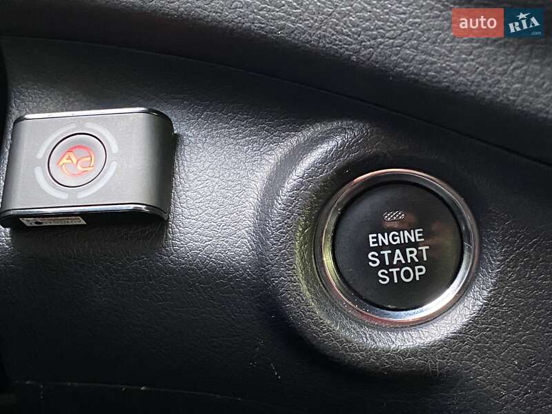 Внедорожник / Кроссовер Toyota Highlander 2013 в Черкассах