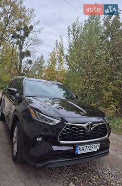 Позашляховик / Кросовер Toyota Highlander 2021 в Львові