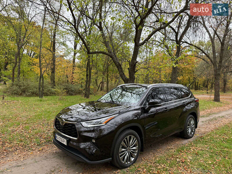 Toyota Highlander 2022