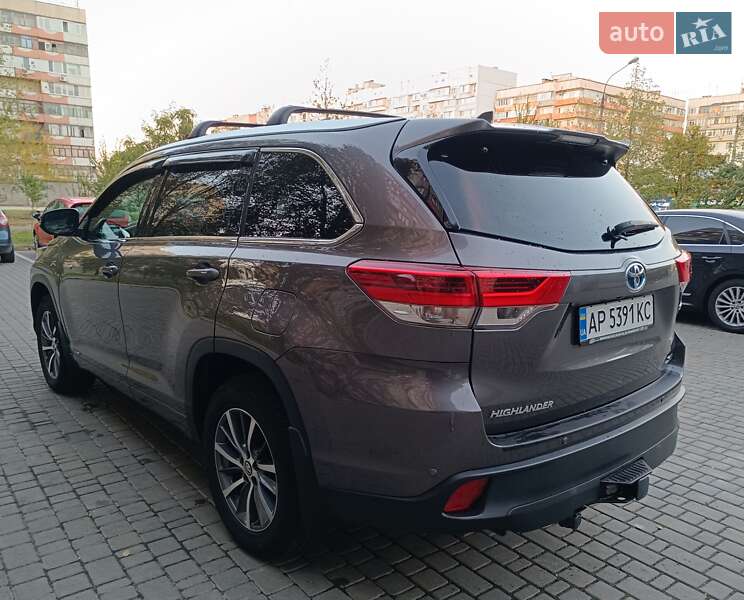 Внедорожник / Кроссовер Toyota Highlander 2017 в Днепре фото 12 Внедорожник / Кроссовер Toyota Highlander 2017 в Днепре