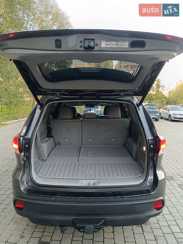Внедорожник / Кроссовер Toyota Highlander 2017 в Днепре фото 52 Внедорожник / Кроссовер Toyota Highlander 2017 в Днепре