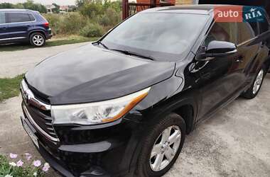 Позашляховик / Кросовер Toyota Highlander 2015 в Дніпрі