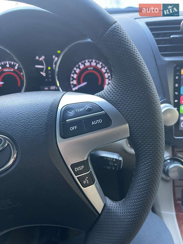 Внедорожник / Кроссовер Toyota Highlander 2013 в Львове фото 10 Внедорожник / Кроссовер Toyota Highlander 2013 в Львове