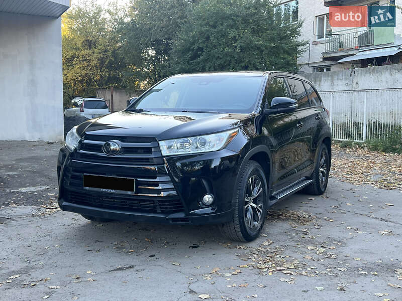 Внедорожник / Кроссовер Toyota Highlander 2017 в Хмельницком фото 13 Внедорожник / Кроссовер Toyota Highlander 2017 в Хмельницком