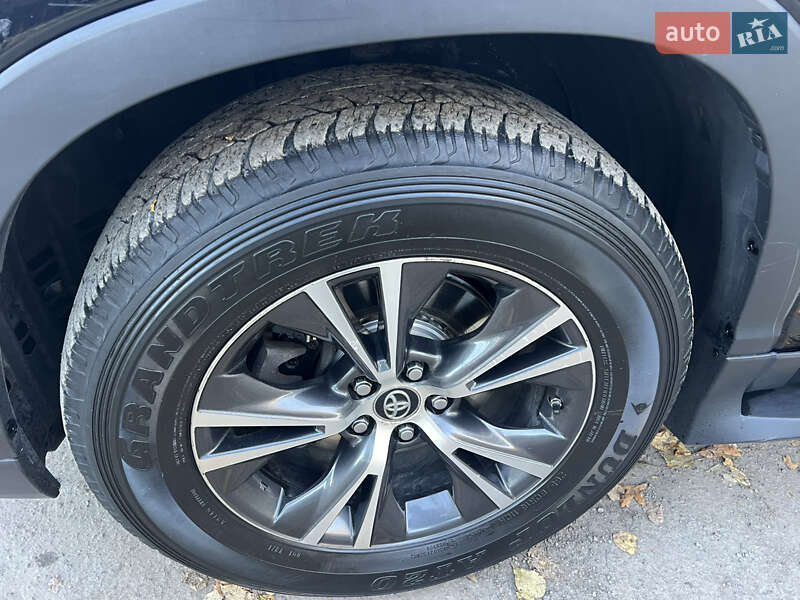 Внедорожник / Кроссовер Toyota Highlander 2017 в Хмельницком фото 29 Внедорожник / Кроссовер Toyota Highlander 2017 в Хмельницком