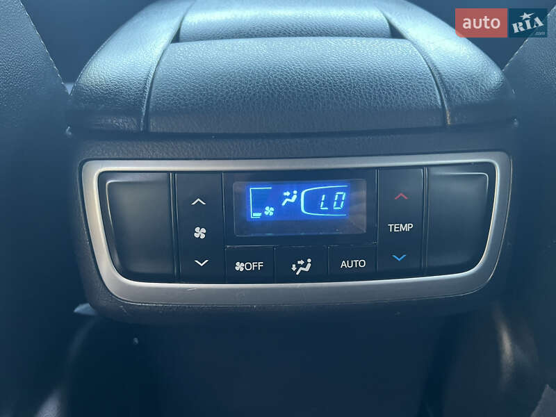 Внедорожник / Кроссовер Toyota Highlander 2017 в Хмельницком фото 52 Внедорожник / Кроссовер Toyota Highlander 2017 в Хмельницком