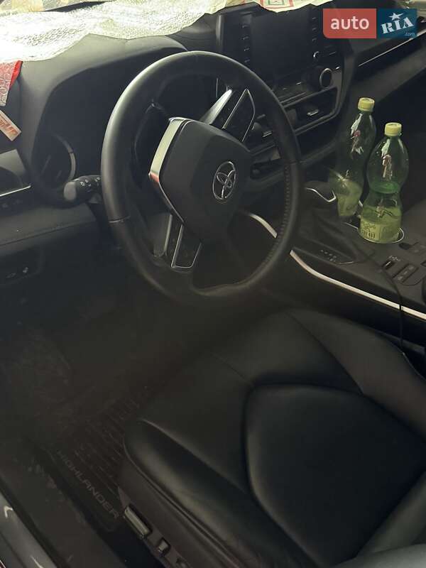 Внедорожник / Кроссовер Toyota Highlander 2020 в Киеве фото 9 Внедорожник / Кроссовер Toyota Highlander 2020 в Киеве