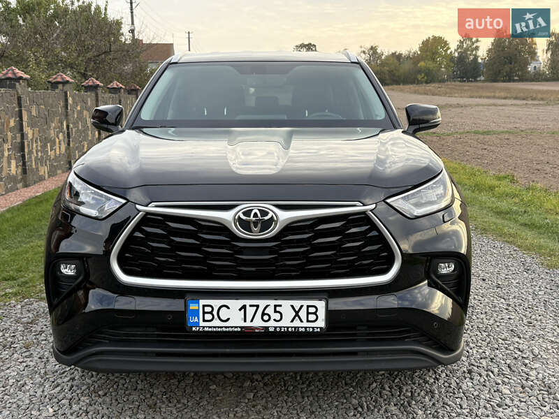 Внедорожник / Кроссовер Toyota Highlander 2020 в Луцке