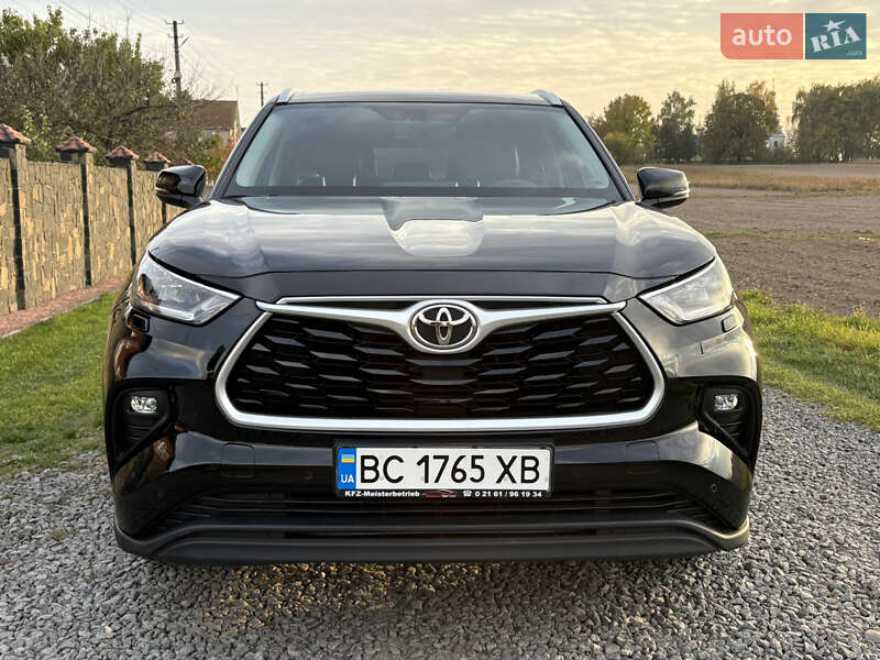 Внедорожник / Кроссовер Toyota Highlander 2020 в Луцке