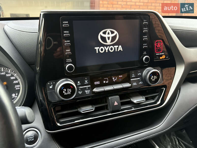Внедорожник / Кроссовер Toyota Highlander 2020 в Луцке
