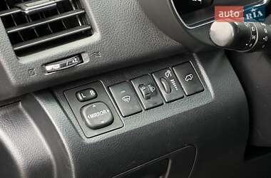 Позашляховик / Кросовер Toyota Highlander 2012 в  фото 41 Позашляховик / Кросовер Toyota Highlander 2012 в