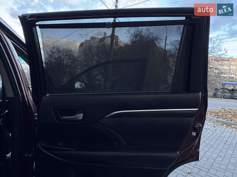 Позашляховик / Кросовер Toyota Highlander 2015 в Хмельницькому