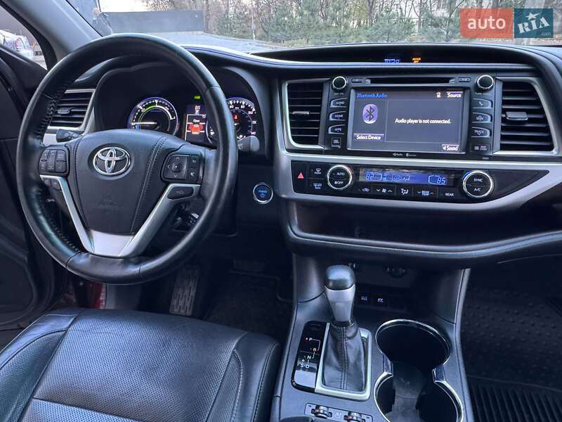 Позашляховик / Кросовер Toyota Highlander 2015 в Хмельницькому