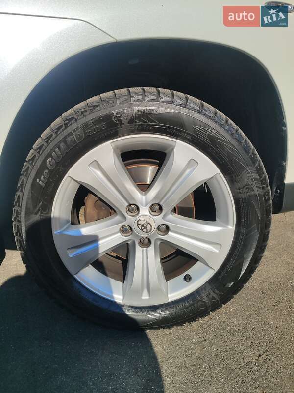 Внедорожник / Кроссовер Toyota Highlander 2010 в Киеве фото 10 Внедорожник / Кроссовер Toyota Highlander 2010 в Киеве
