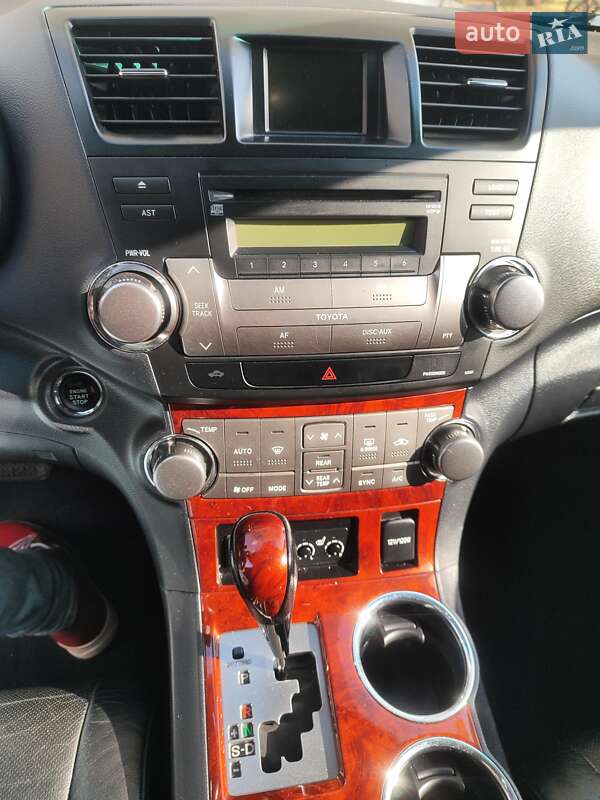 Внедорожник / Кроссовер Toyota Highlander 2010 в Киеве фото 17 Внедорожник / Кроссовер Toyota Highlander 2010 в Киеве