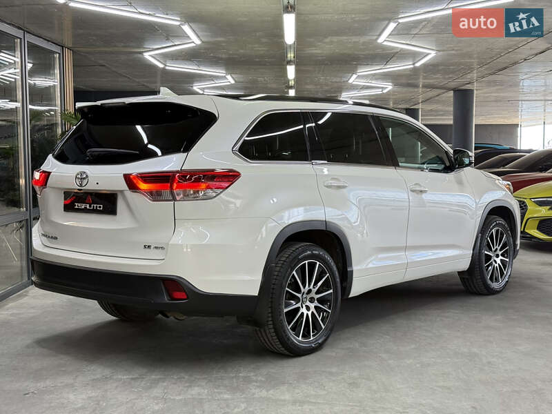 Внедорожник / Кроссовер Toyota Highlander 2018 в Одессе фото 16 Внедорожник / Кроссовер Toyota Highlander 2018 в Одессе