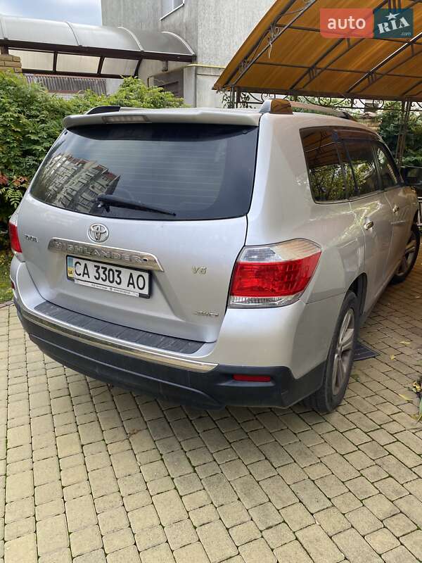 Внедорожник / Кроссовер Toyota Highlander 2012 в Черкассах