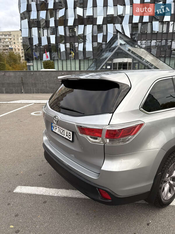 Внедорожник / Кроссовер Toyota Highlander 2014 в Харькове фото 16 Внедорожник / Кроссовер Toyota Highlander 2014 в Харькове