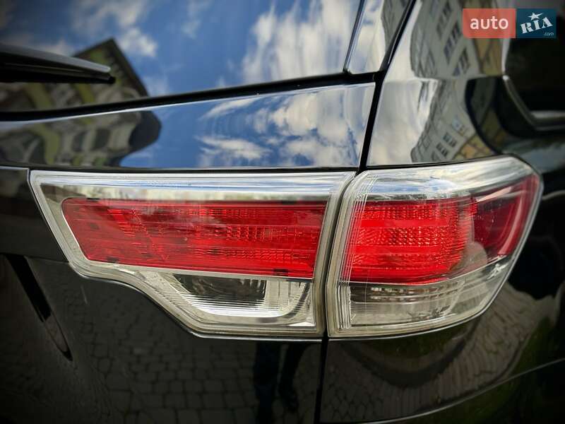 Внедорожник / Кроссовер Toyota Highlander 2014 в Ивано-Франковске фото 16 Внедорожник / Кроссовер Toyota Highlander 2014 в Ивано-Франковске
