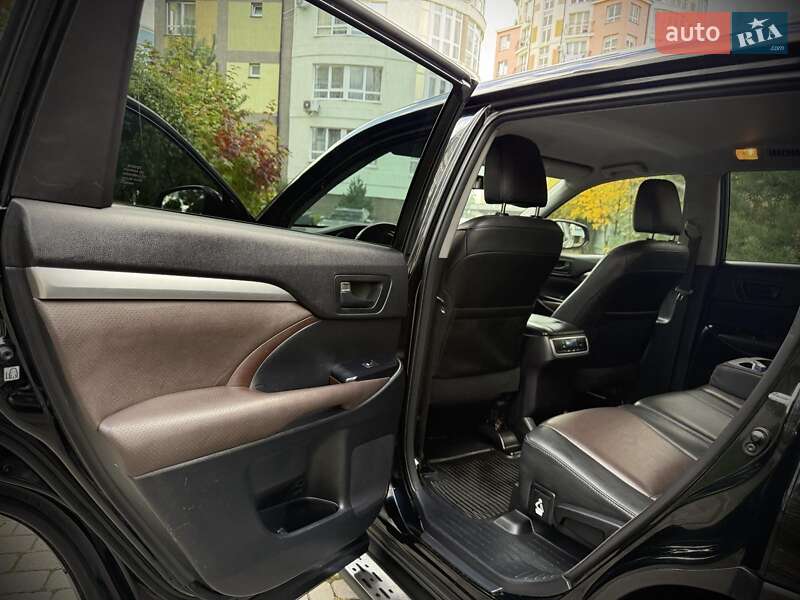 Внедорожник / Кроссовер Toyota Highlander 2014 в Ивано-Франковске фото 34 Внедорожник / Кроссовер Toyota Highlander 2014 в Ивано-Франковске