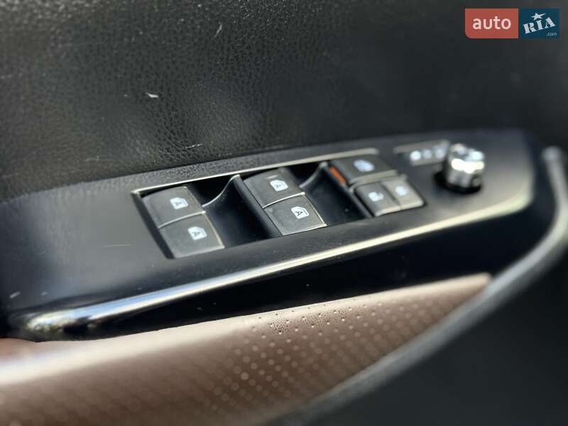 Внедорожник / Кроссовер Toyota Highlander 2014 в Ивано-Франковске фото 35 Внедорожник / Кроссовер Toyota Highlander 2014 в Ивано-Франковске