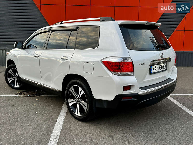 Внедорожник / Кроссовер Toyota Highlander 2012 в Киеве фото 12 Внедорожник / Кроссовер Toyota Highlander 2012 в Киеве