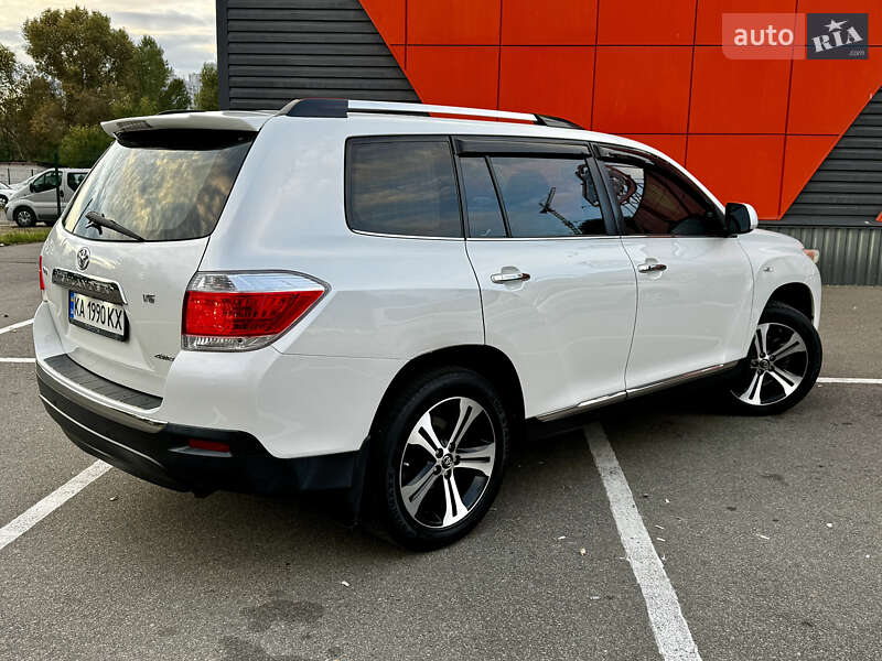 Внедорожник / Кроссовер Toyota Highlander 2012 в Киеве фото 17 Внедорожник / Кроссовер Toyota Highlander 2012 в Киеве