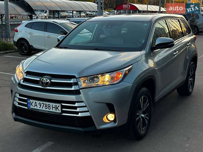 Внедорожник / Кроссовер Toyota Highlander 2019 в Киеве фото 2 Внедорожник / Кроссовер Toyota Highlander 2019 в Киеве