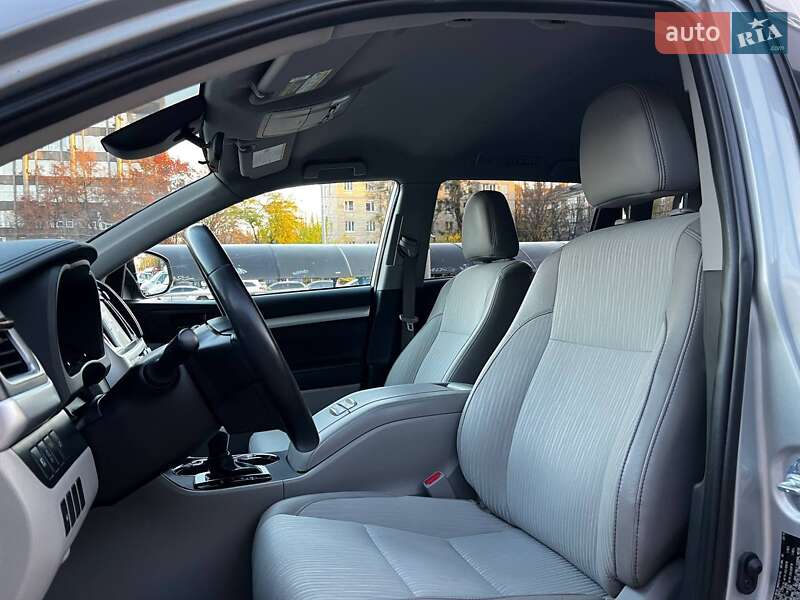 Внедорожник / Кроссовер Toyota Highlander 2019 в Киеве фото 9 Внедорожник / Кроссовер Toyota Highlander 2019 в Киеве