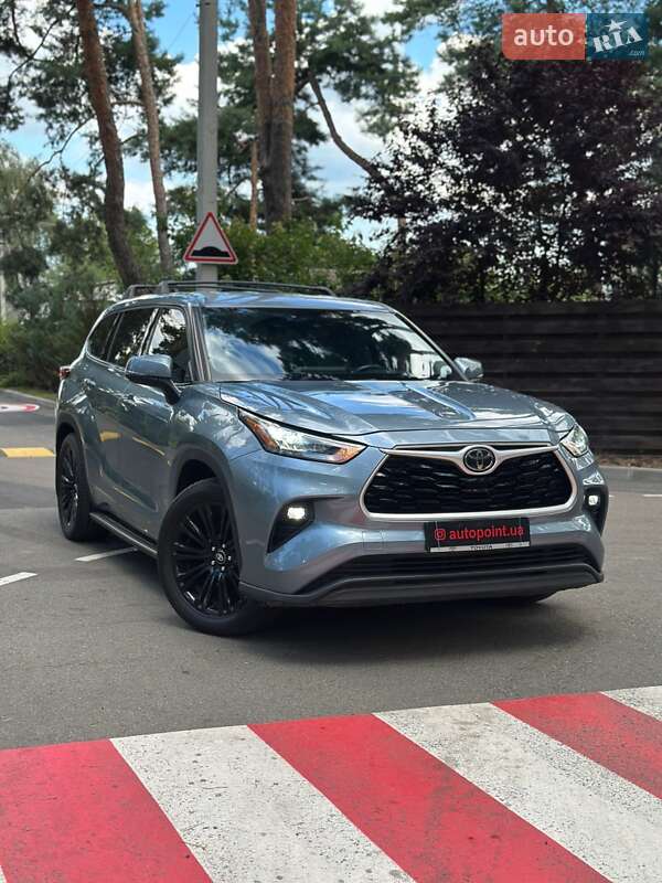 Toyota Highlander 2020