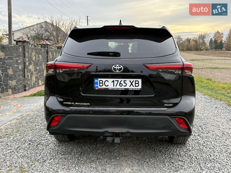 Внедорожник / Кроссовер Toyota Highlander 2020 в Луцке