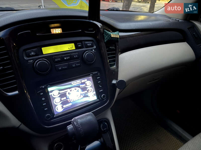 Внедорожник / Кроссовер Toyota Highlander 2001 в Днепре фото 47 Внедорожник / Кроссовер Toyota Highlander 2001 в Днепре