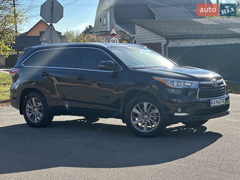 Внедорожник / Кроссовер Toyota Highlander 2014 в Киеве